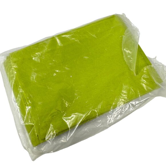 Medley Perma-Prest Percale Pillowcase King Size 20"x36" Lime Green Single - Picture 3 of 5